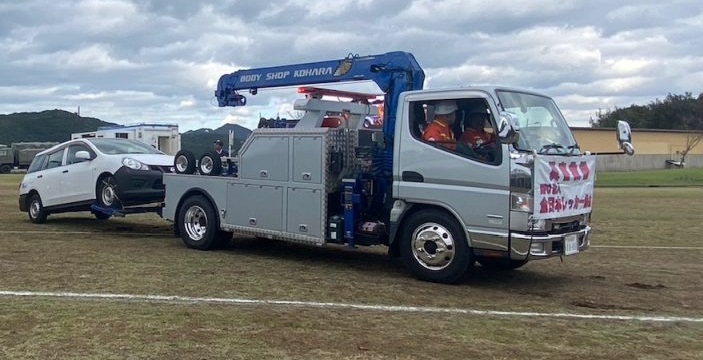 レッカー車による搬送
